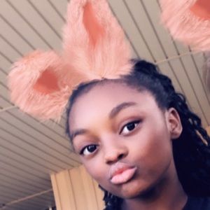 Meet your Posher, Amie